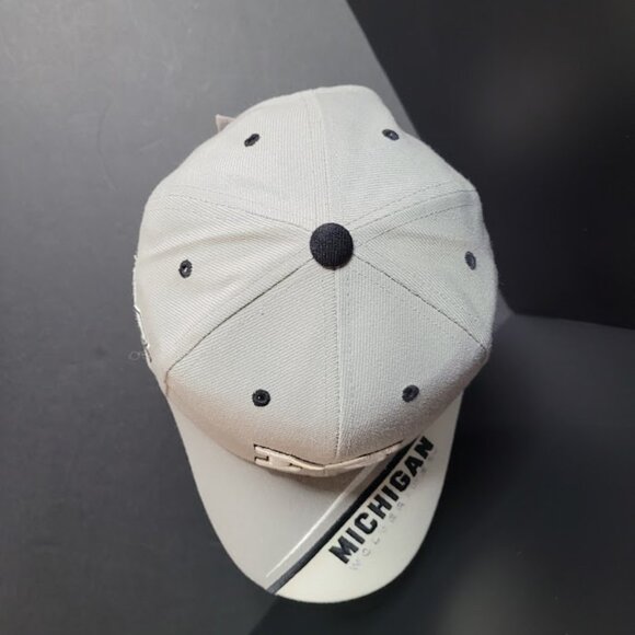 NWOT MICHIGAN WOLVERINES Baseball Hat/Cap. H060 - Picture 6 of 8